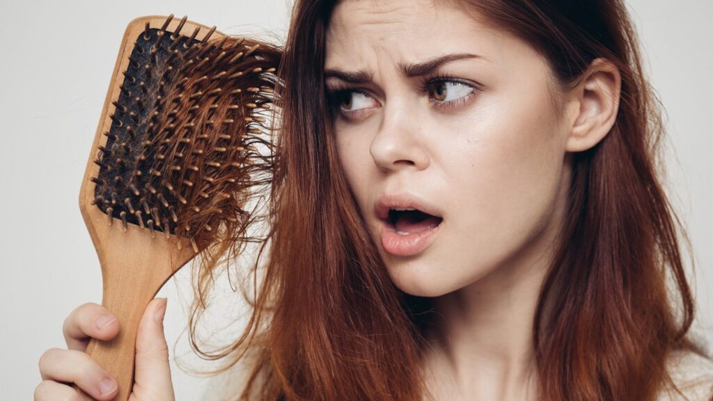 haare-buersten-t